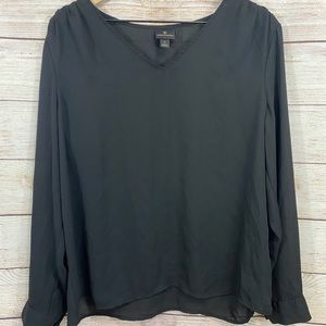 Women’s black chiffon V neck Blouse